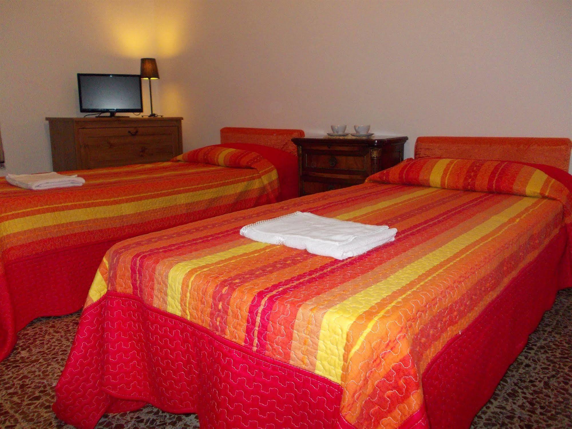 Big Brother Bed & Rooms Treviso Zewnętrze zdjęcie