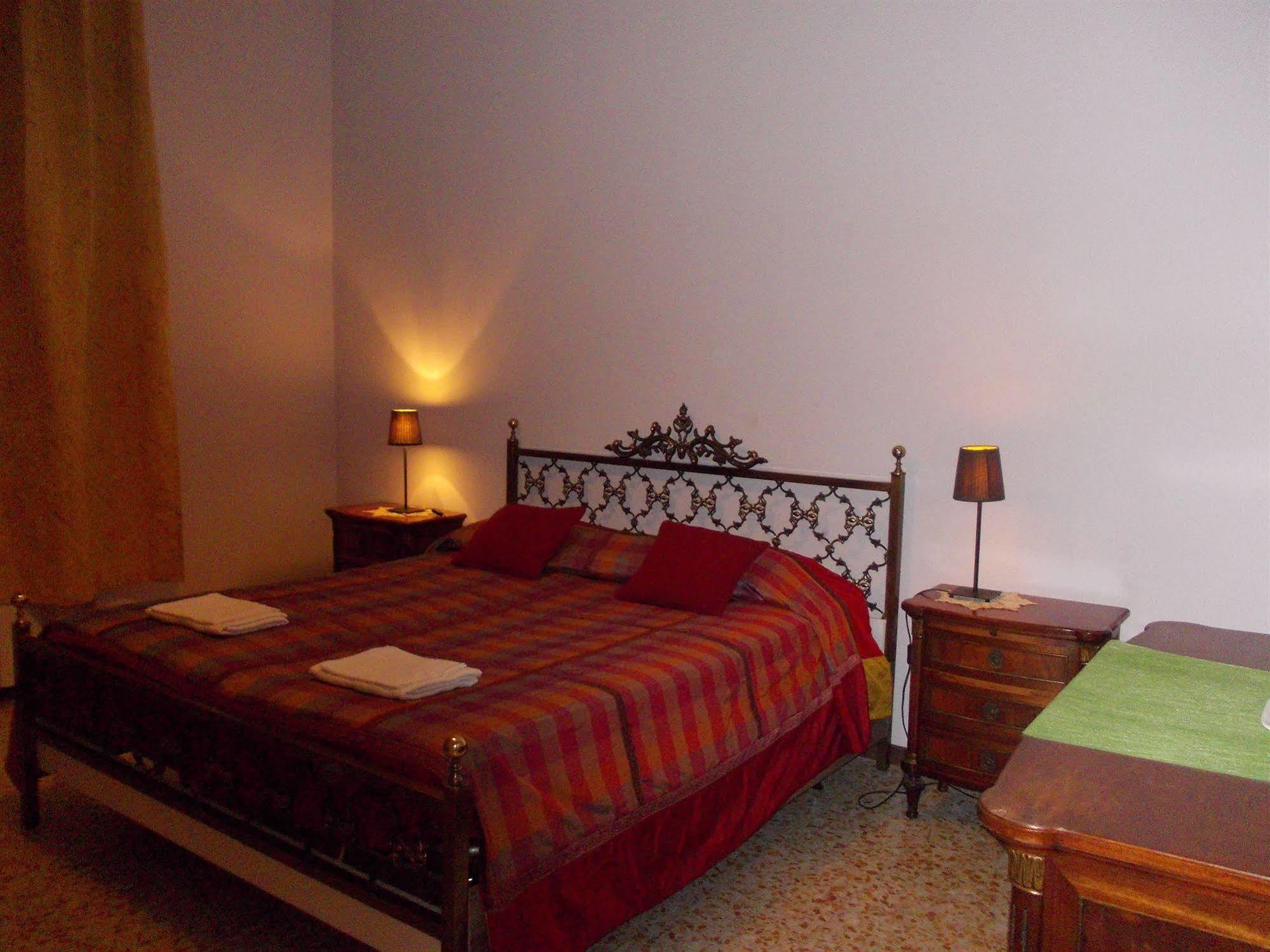 Big Brother Bed & Rooms Treviso Zewnętrze zdjęcie