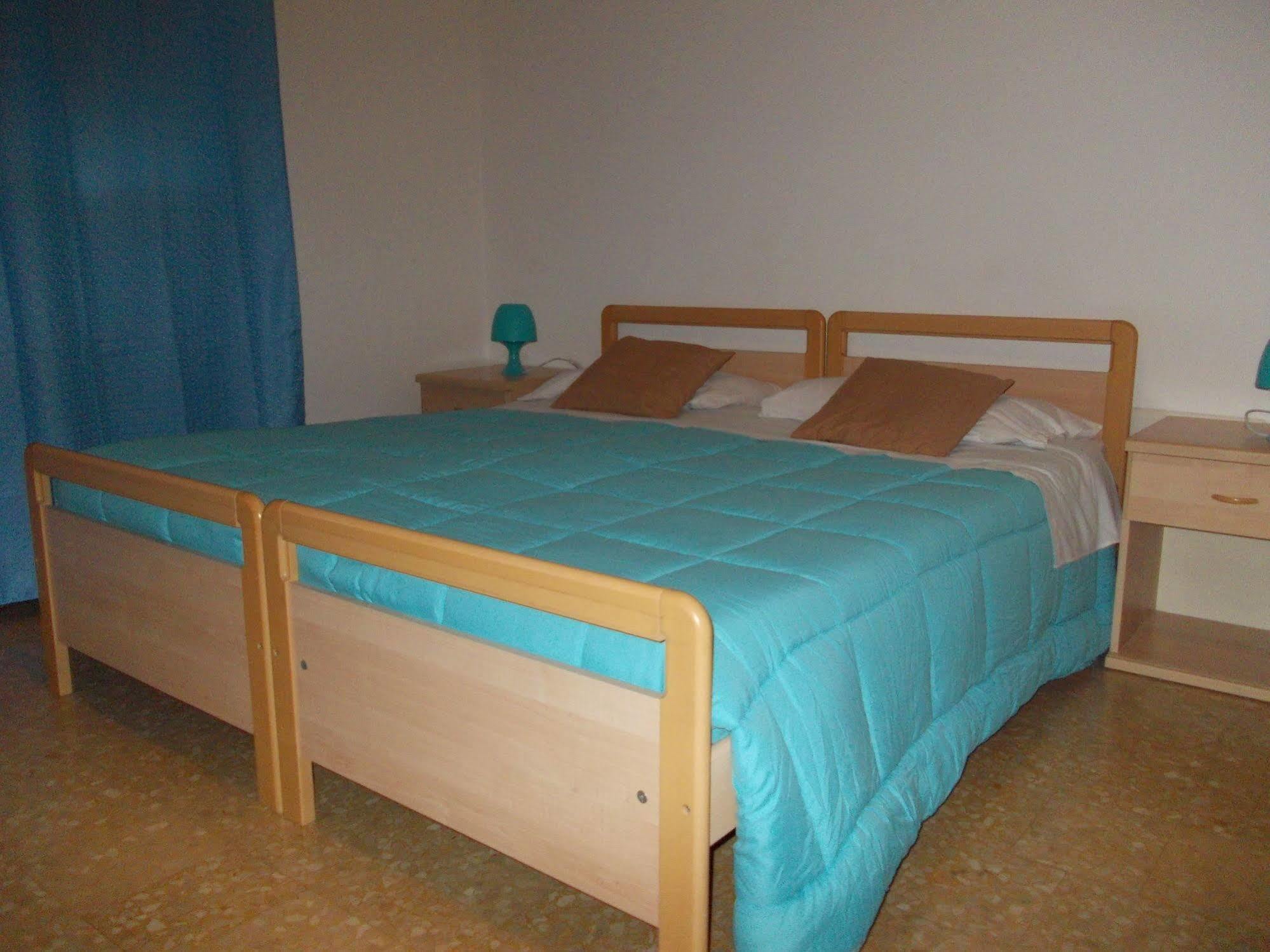 Big Brother Bed & Rooms Treviso Zewnętrze zdjęcie
