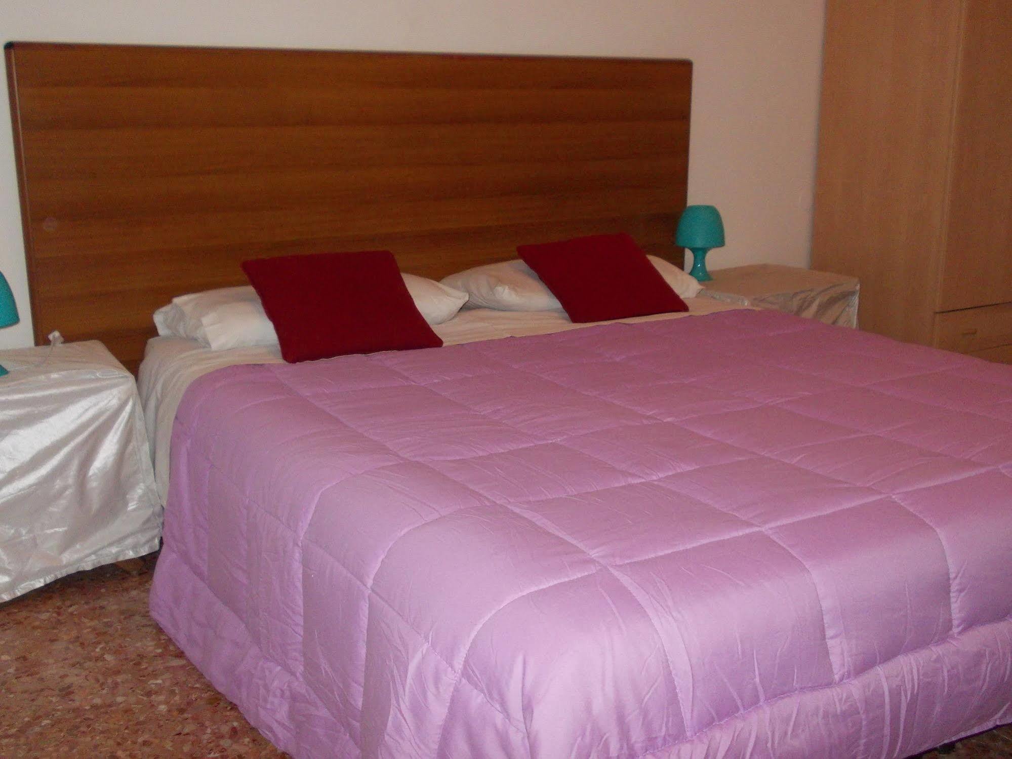 Big Brother Bed & Rooms Treviso Zewnętrze zdjęcie
